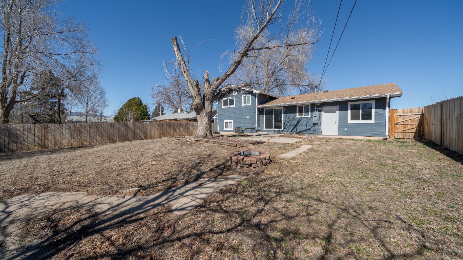 Split Level Charmer in Park Hill Neighborhood property image