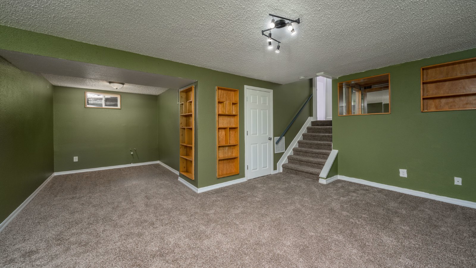 Split Level Charmer in Park Hill Neighborhood property image