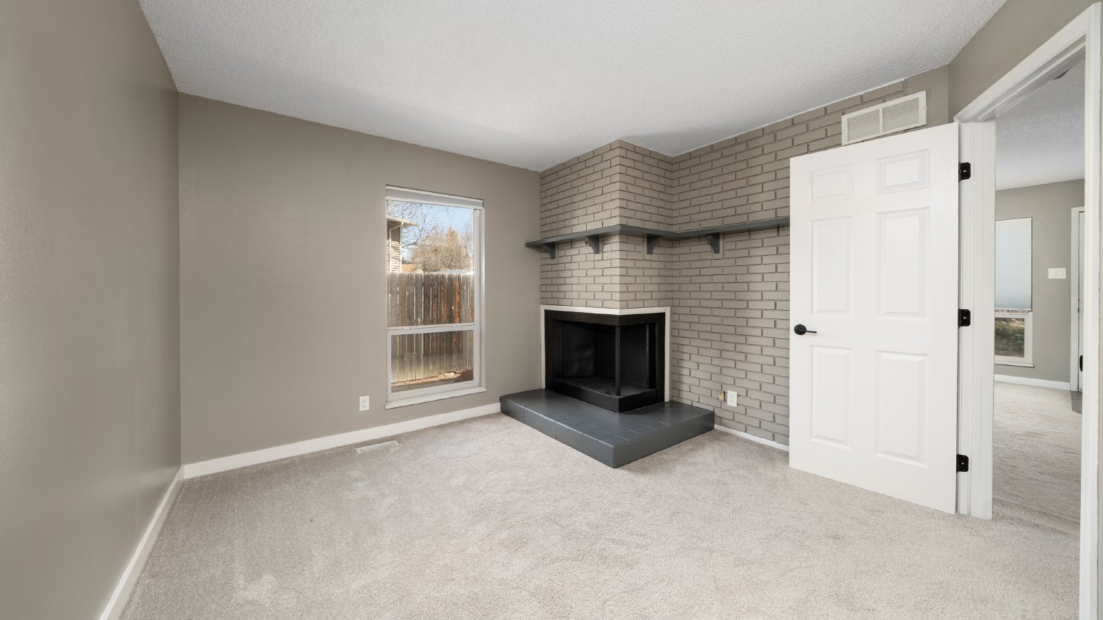 Updated ranch style condo in Vista Grande property image