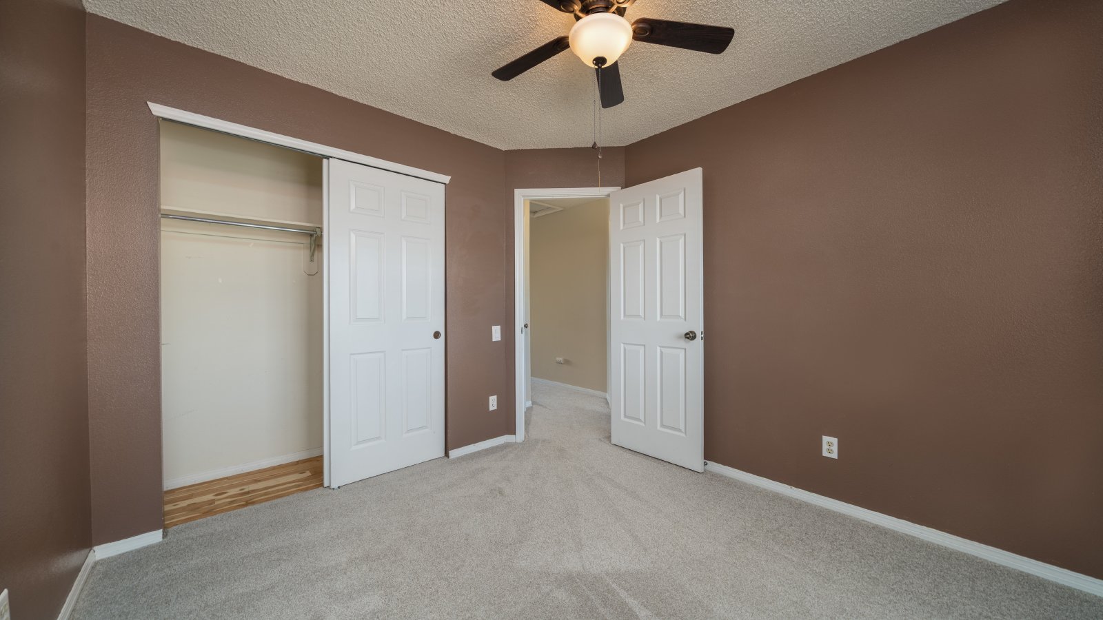 Four bedroom in Gatehouse Village with Fenced Yard and Views! property image