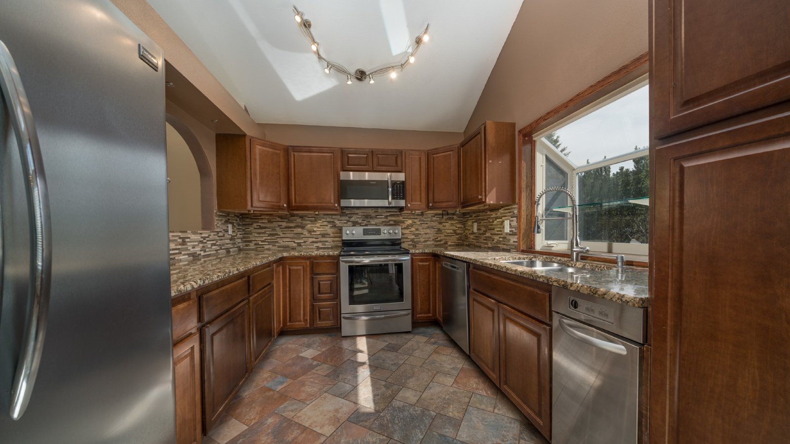 Four bedroom in Gatehouse Village with Fenced Yard and Views! property image