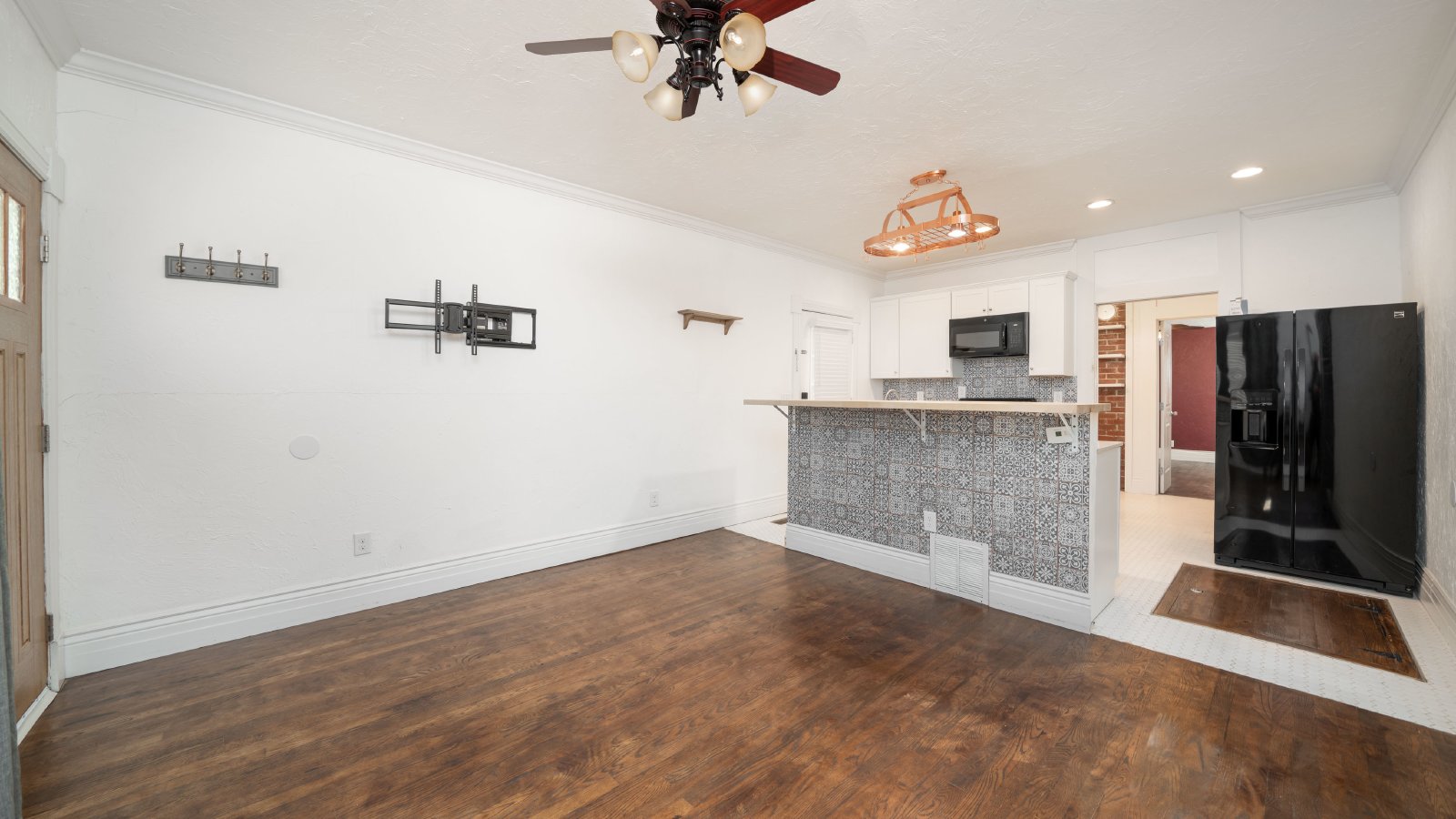 Old Colorado City Cottage property image