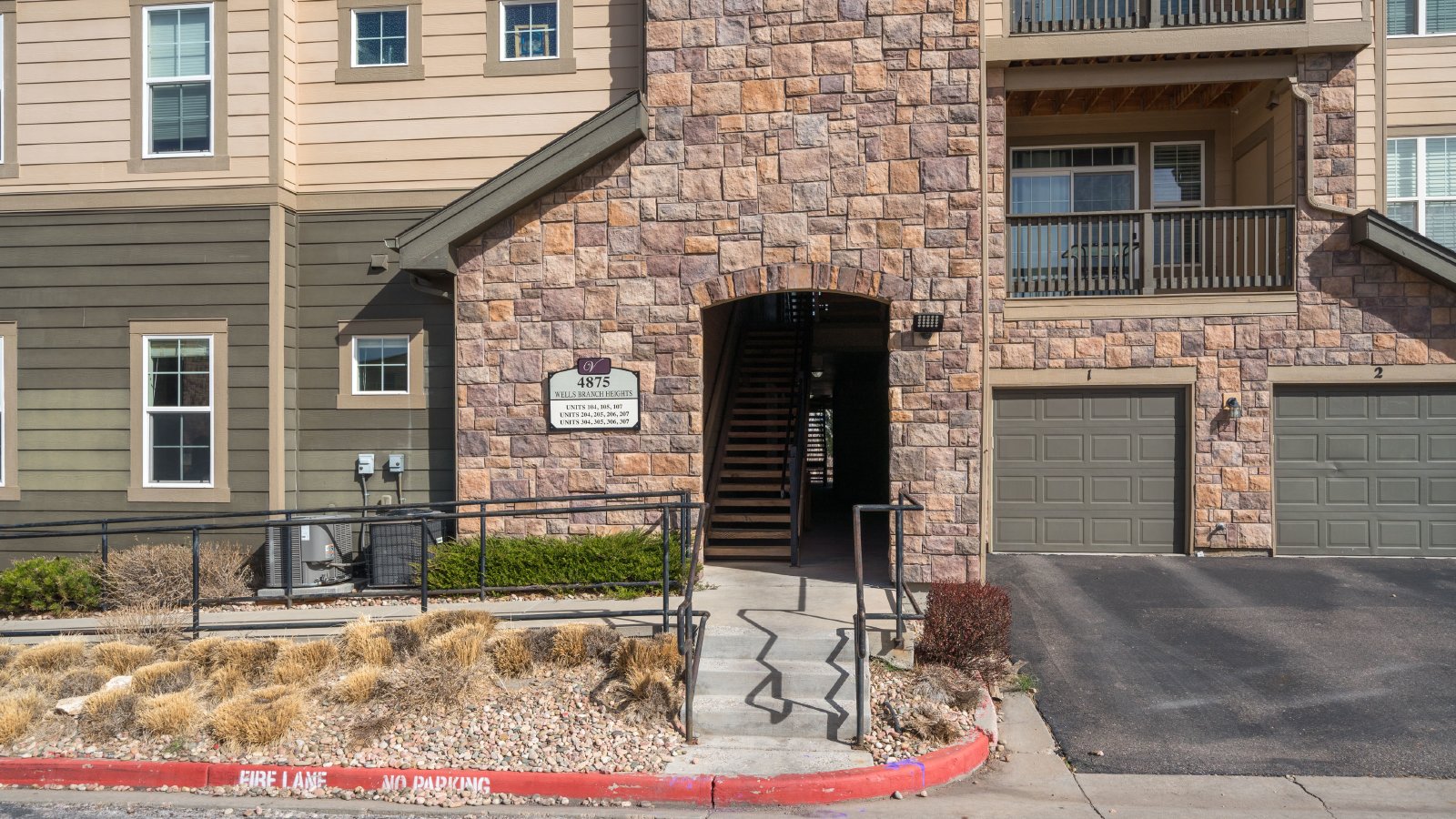 Beautiful two-bedroom condo with gorgeous views and a one-car garage, near Cottonwood Creek Park! property image