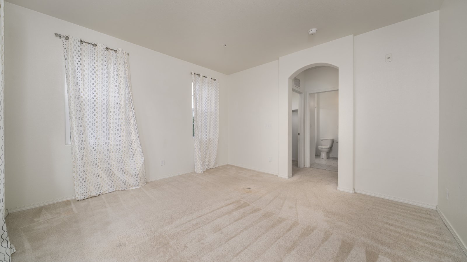 Beautiful two-bedroom condo with gorgeous views and a one-car garage, near Cottonwood Creek Park! property image