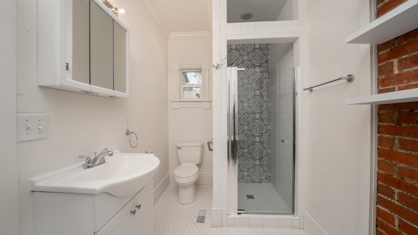 Old Colorado City Cottage property image