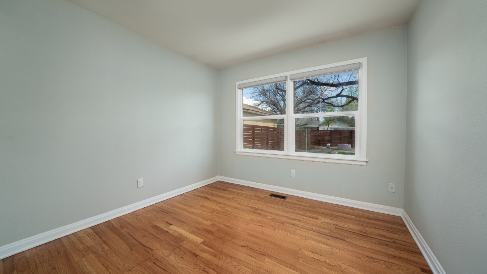 Immaculate rancher near Patty Jewett Neighborhood property image