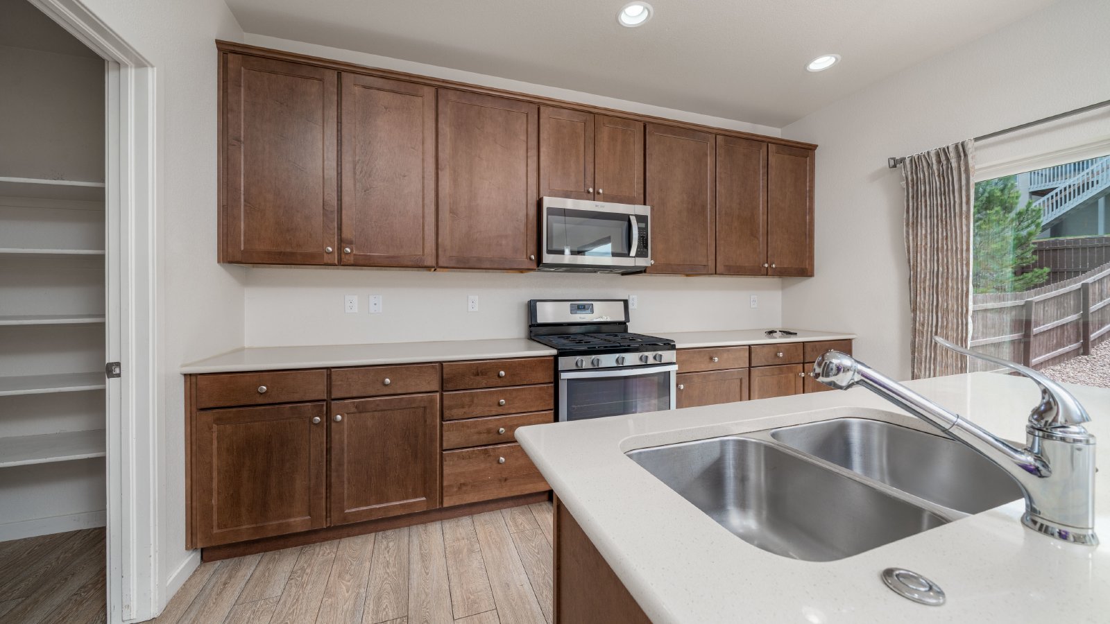 Beautiful 2 Story home in North Fork property image