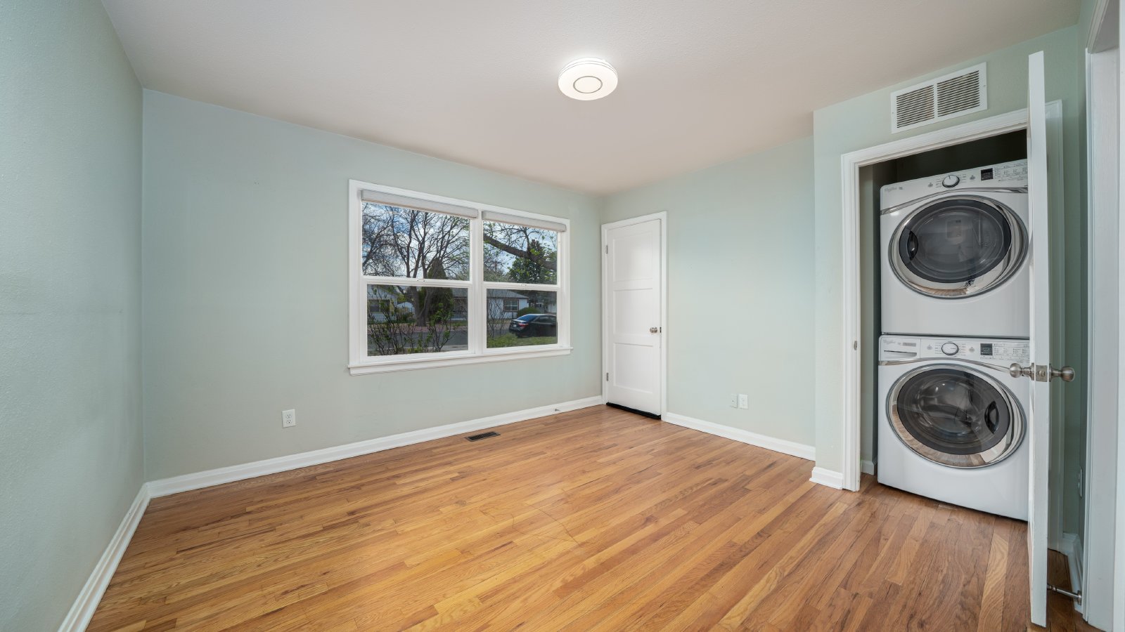 Immaculate rancher near Patty Jewett Neighborhood property image