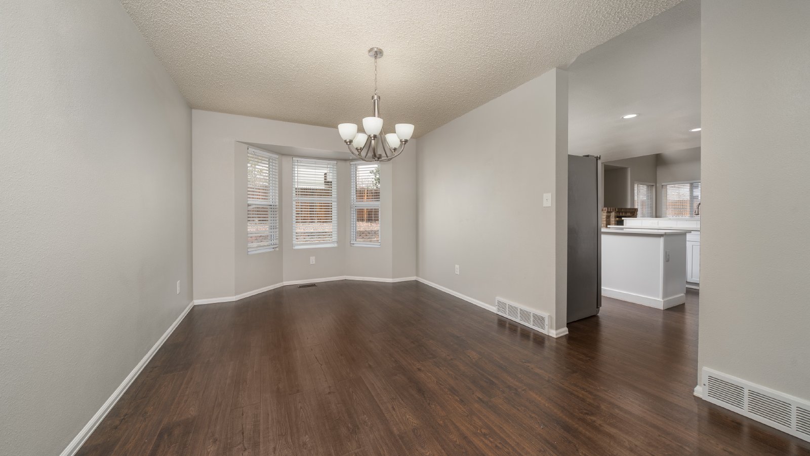 Spacious two story home in Briargate property image