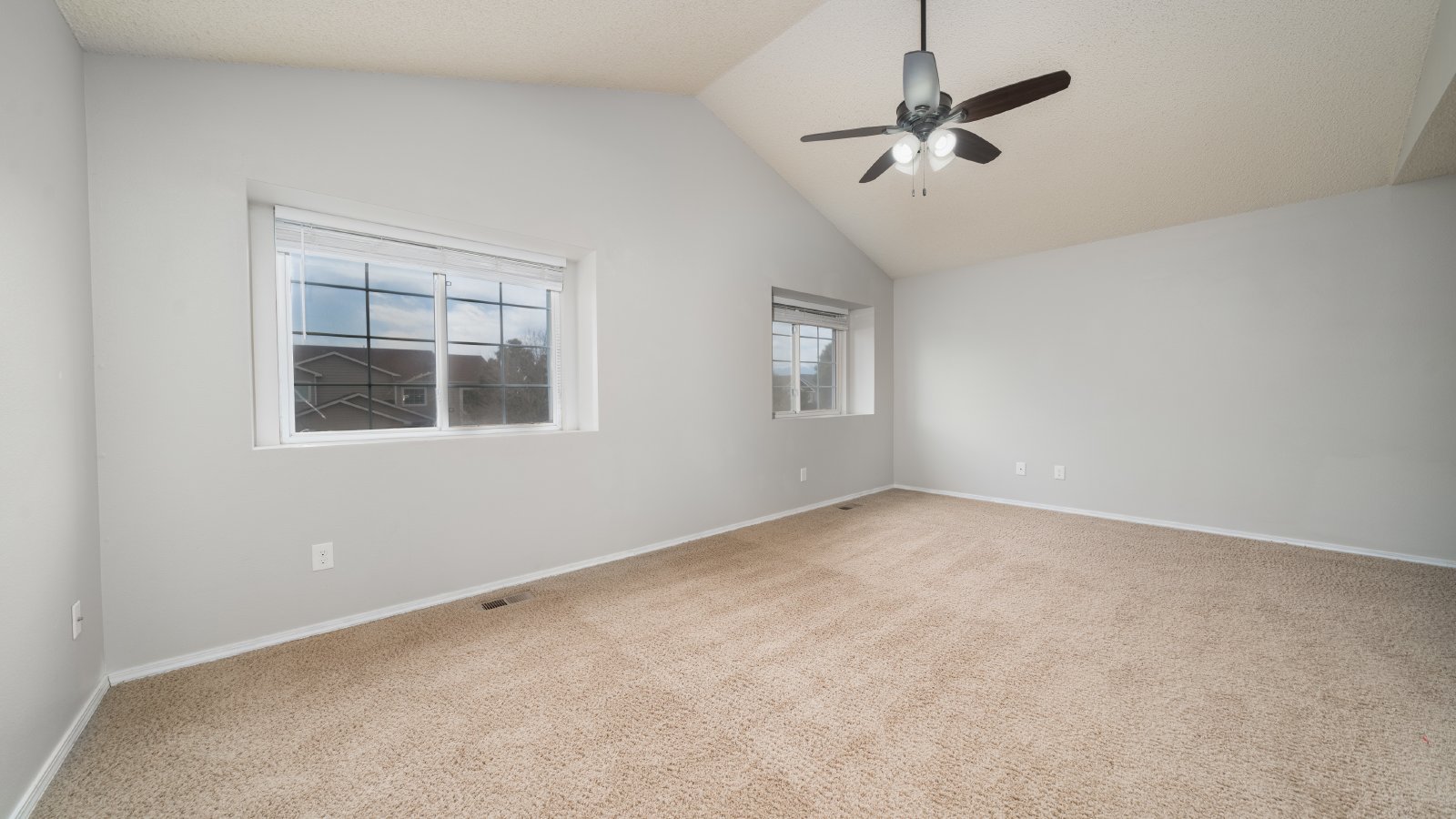 Spacious two story home in Briargate property image