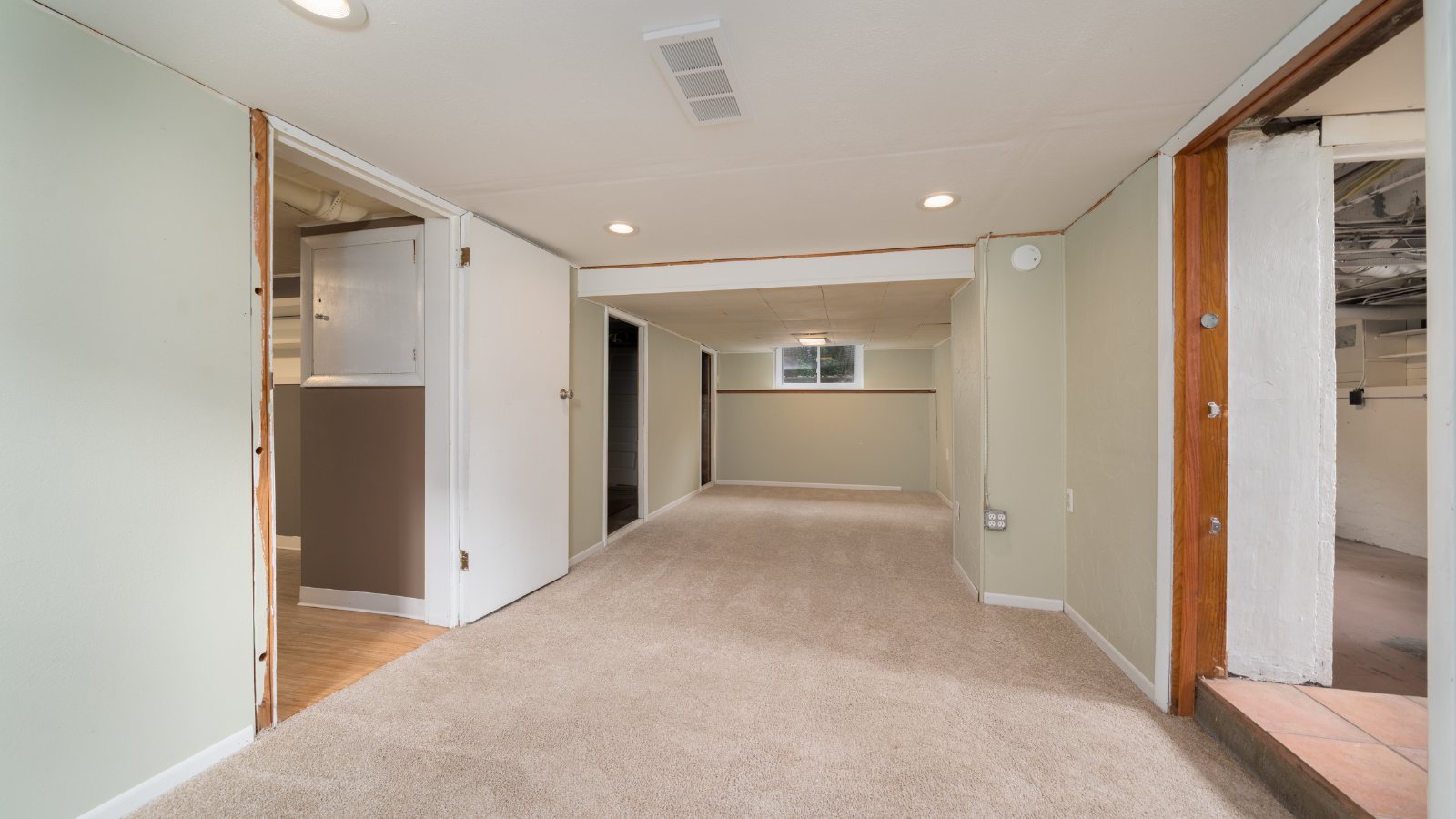 Craftsman Bungalow In Patty Jewett Neighborhood property image