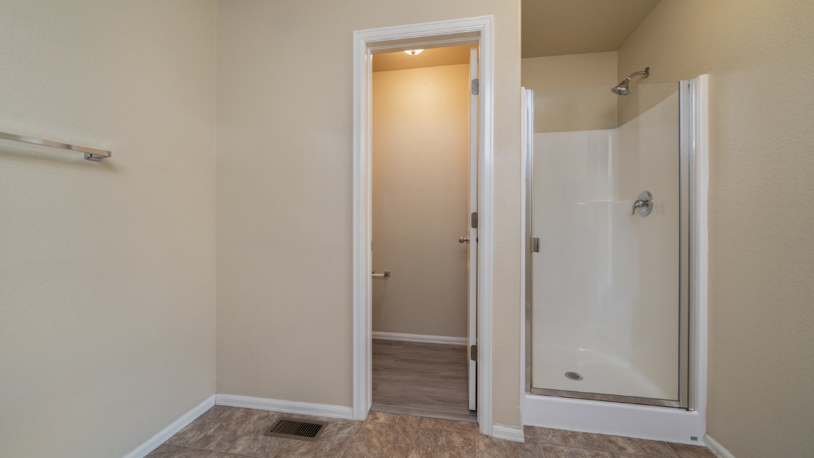 Two story townhome in Soaring Eagles property image