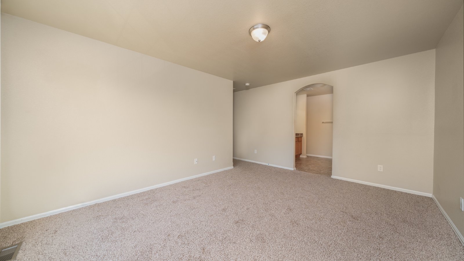 Two story townhome in Soaring Eagles property image