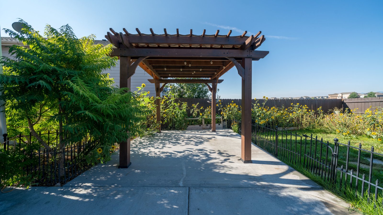 Stunning Two-Story in Desirable Lorson Ranch property image