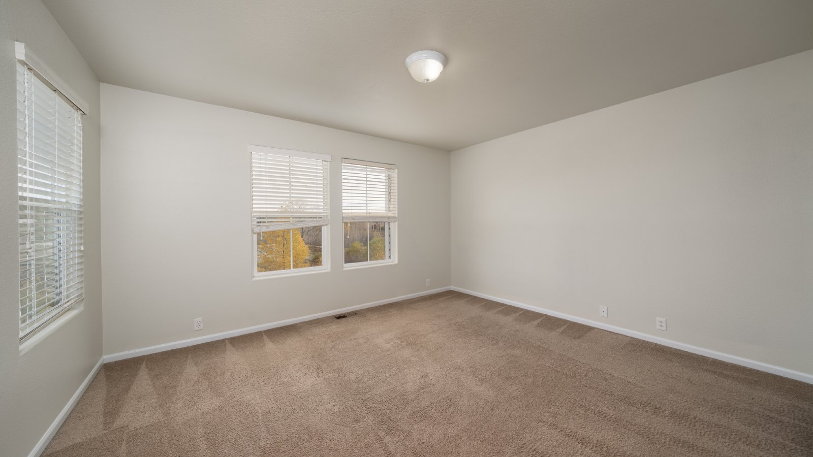 End Unit Townhome in Ridgeview at Stetson Hills property image