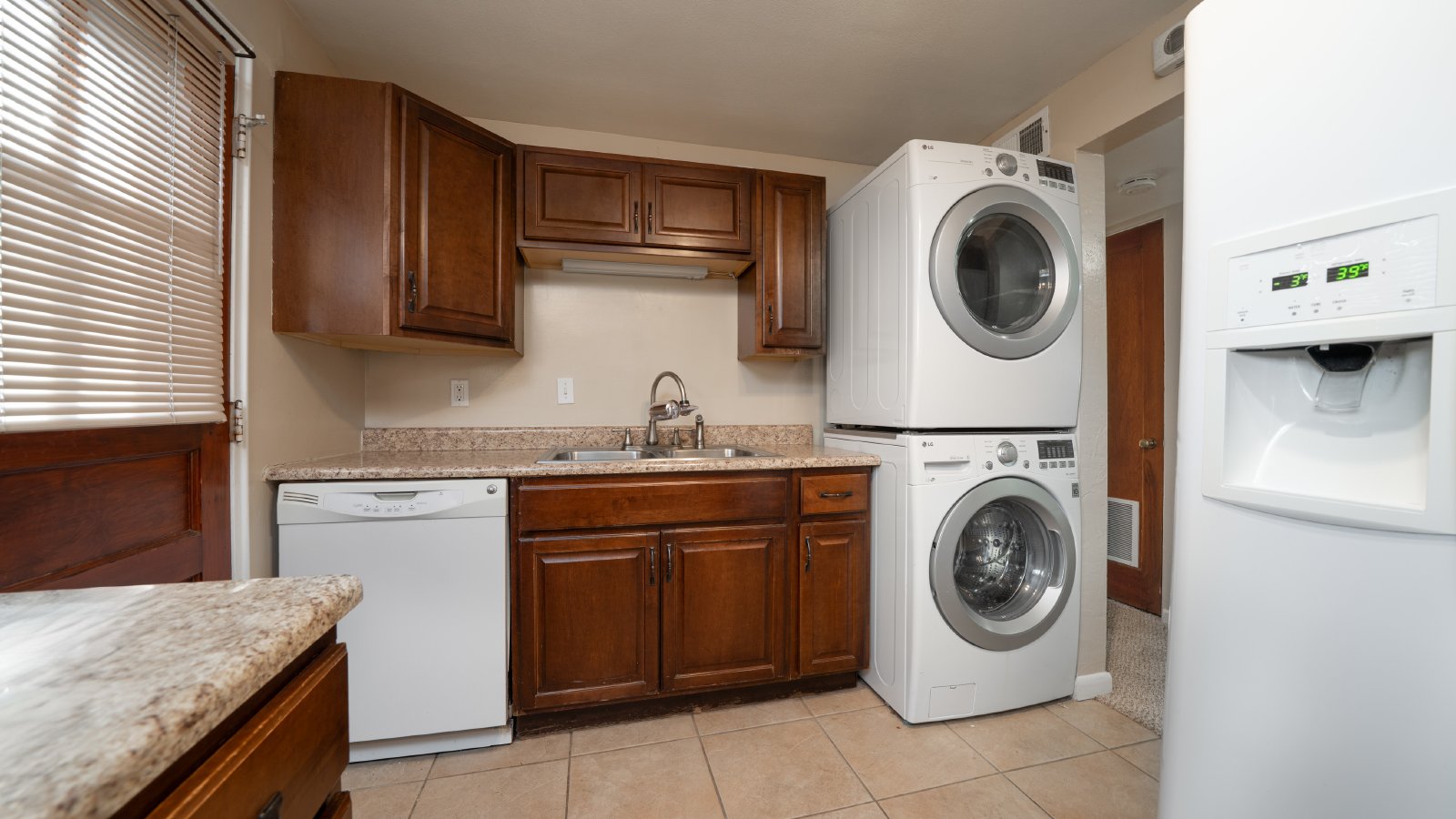 Make This Spacious 2-Bedroom Duplex Your Next Home property image