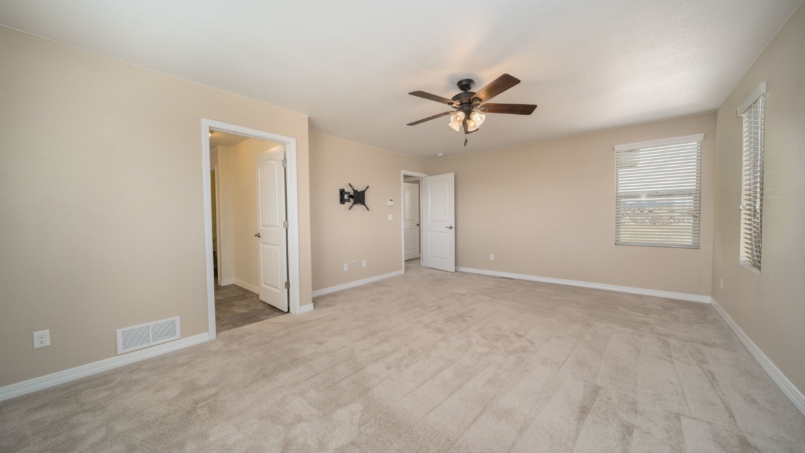 6516 Lucky Star Ln Colorado Springs, CO 80923 property image