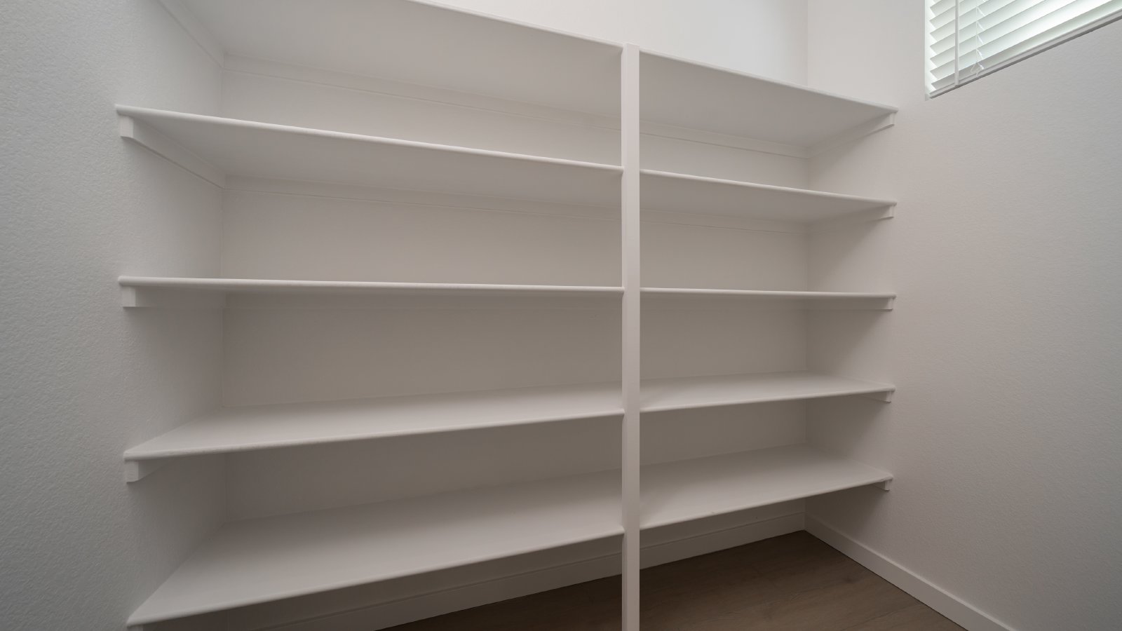 New townhome off of Interquest with a 2 car garage property image