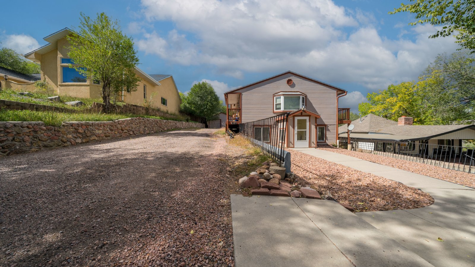 Charming 2-Bedroom Duplex in OCC property image