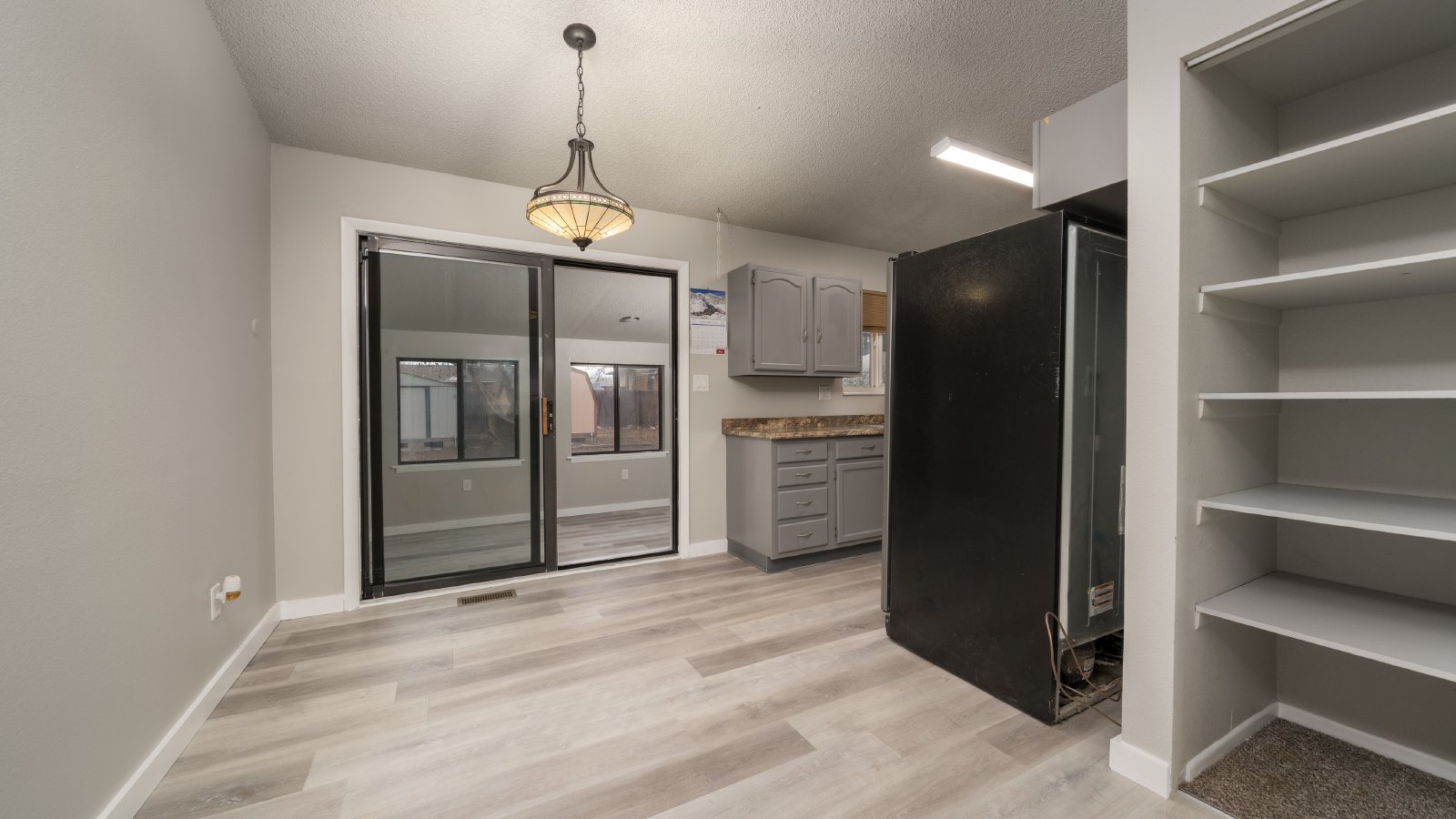 Great Home in Colorado Springs with attached 2 Car Garage property image