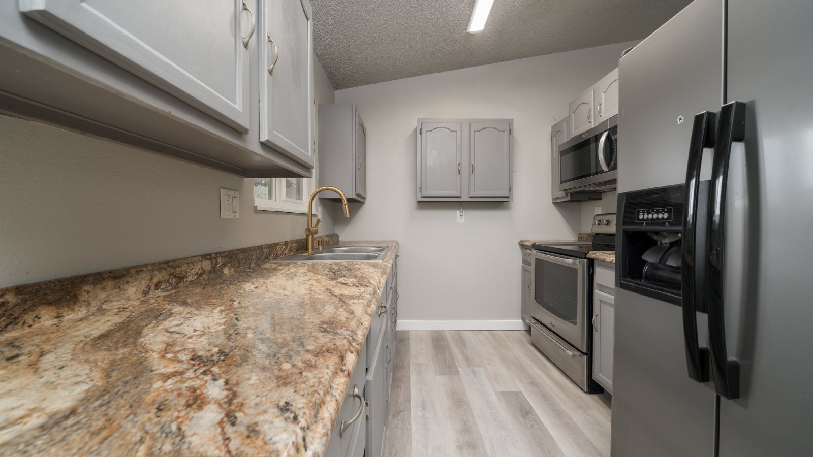 Great Home in Colorado Springs with attached 2 Car Garage property image