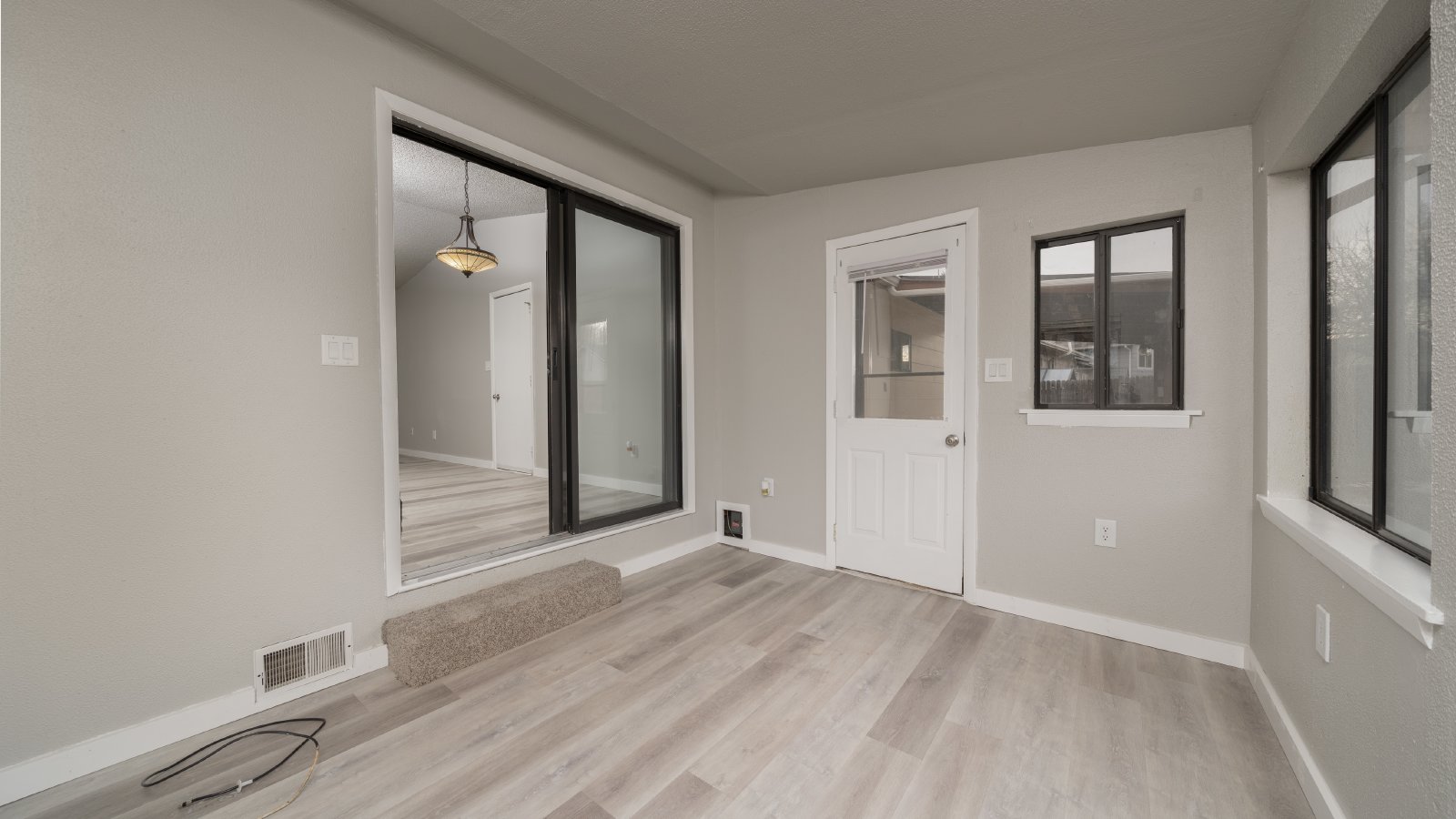 Great Home in Colorado Springs with attached 2 Car Garage property image