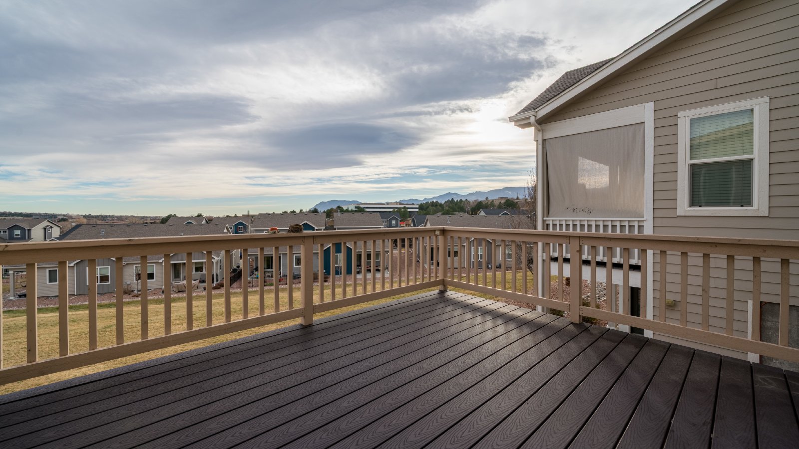 Rockrimmon Townhouse with Two Car Garage property image