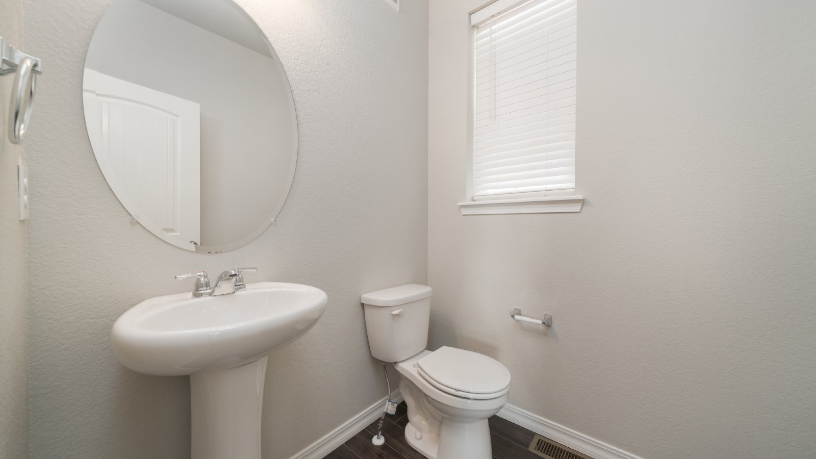 Rockrimmon Townhouse with Two Car Garage property image