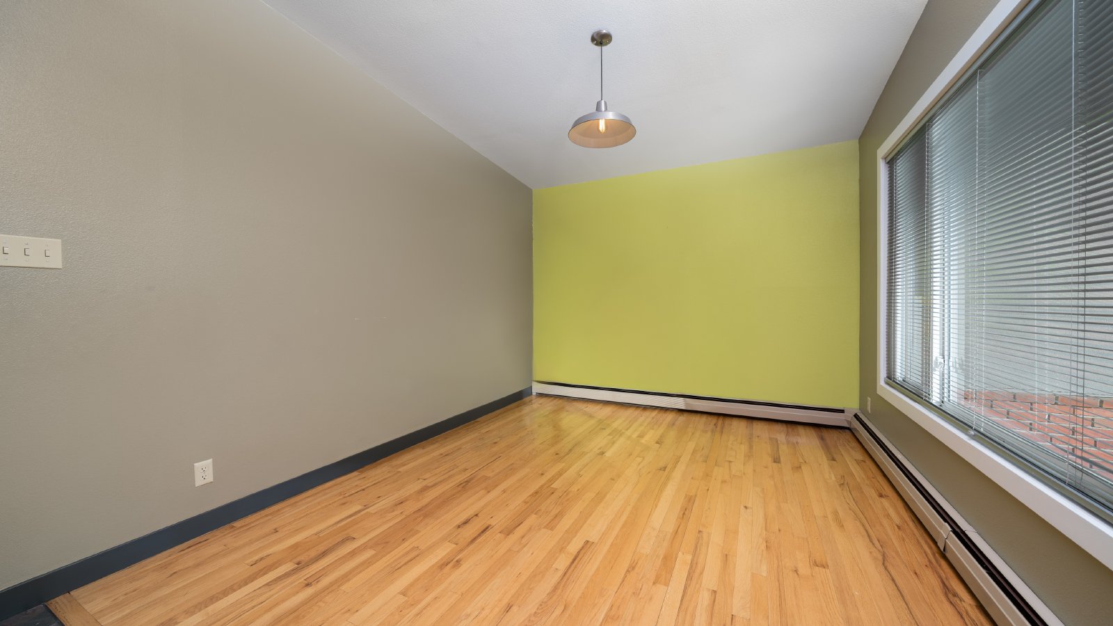 Modernized Mid Century Home Near Broadmoor property image