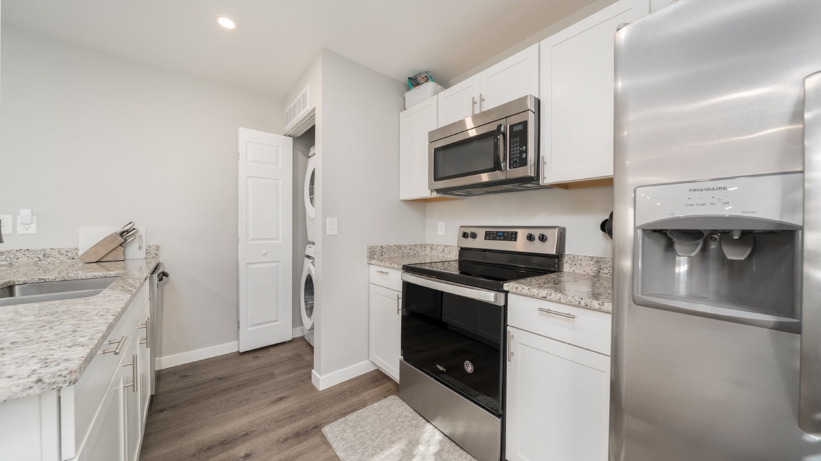 Charming Downtown Cottage property image