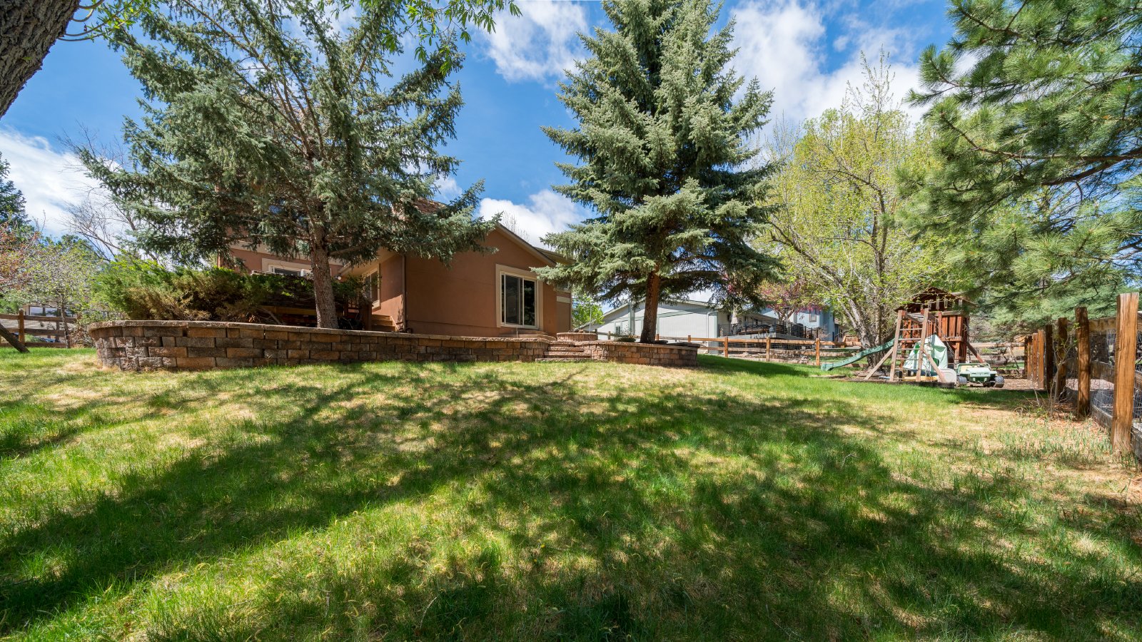 5 Bedroom 3.5 Bath Home in Discovery @ Rockrimmon property image