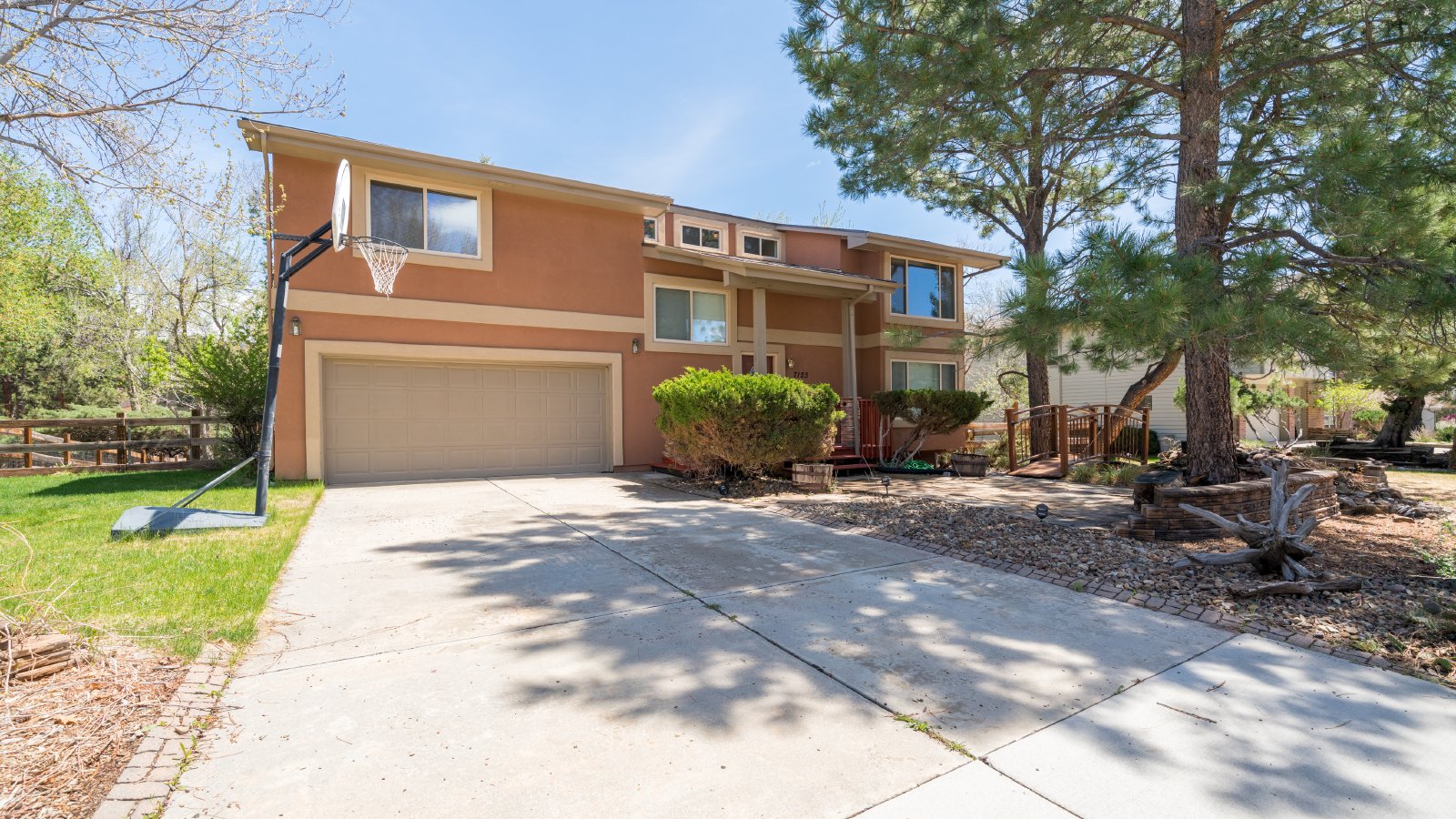 5 Bedroom 3.5 Bath Home in Discovery @ Rockrimmon property image