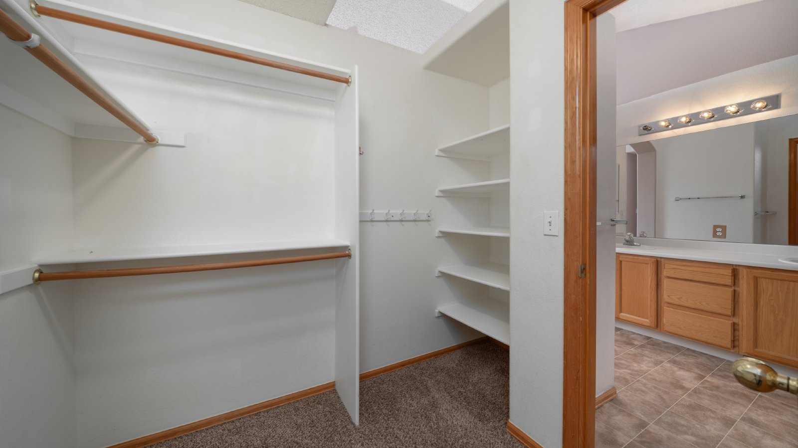 6065 Nester Way property image