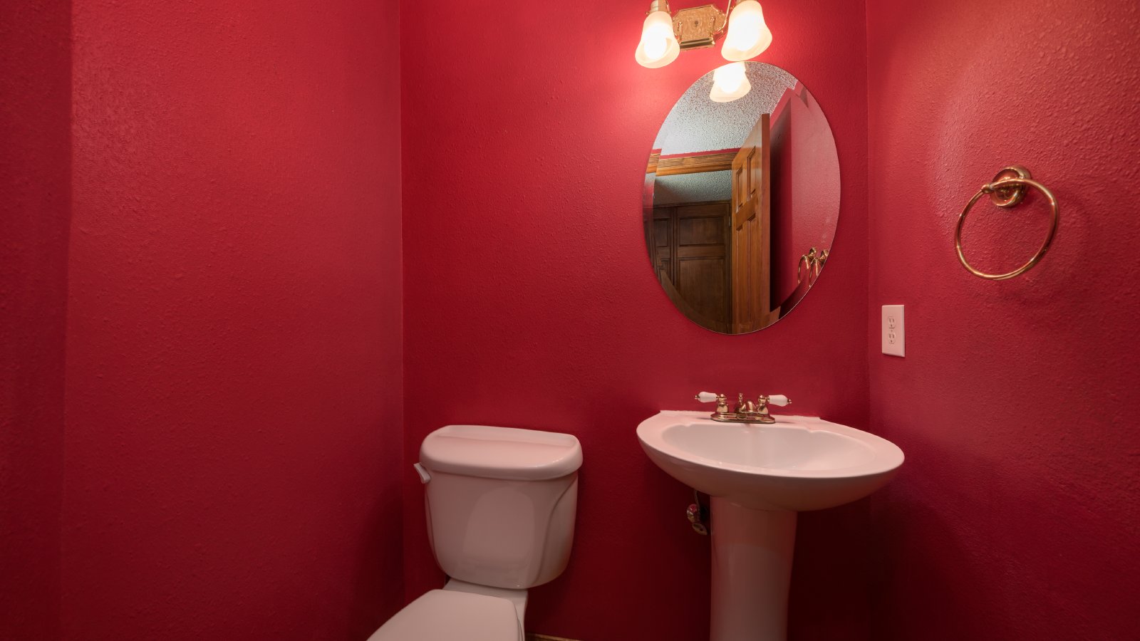 5 Bedroom 3.5 Bath Home in Discovery @ Rockrimmon property image