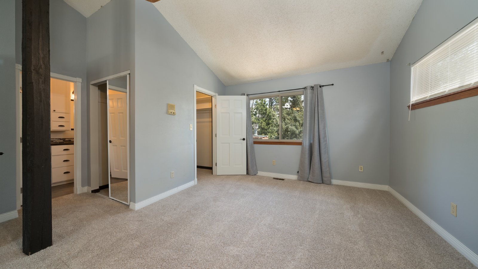 5 Bedroom 3.5 Bath Home in Discovery @ Rockrimmon property image