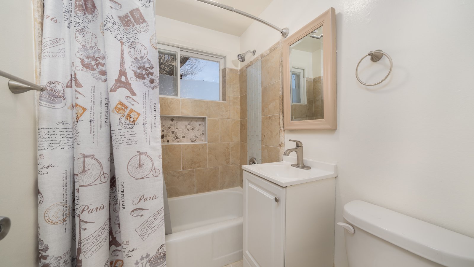 Single Family Home Located in Audubon Gardens property image