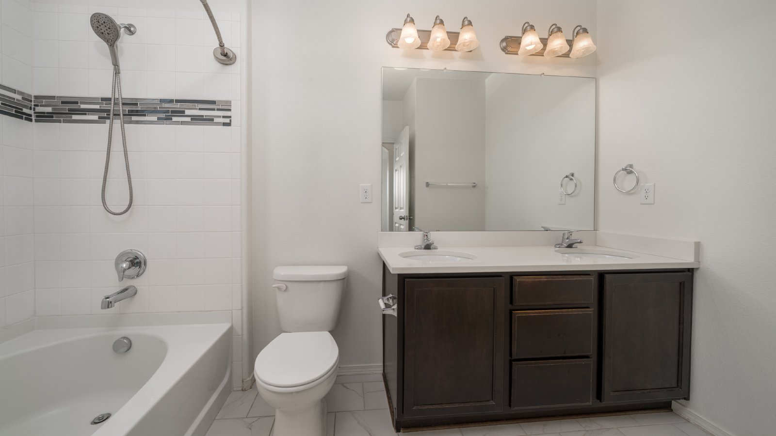 Beautiful two-bedroom condo with gorgeous views and a one-car garage, near Cottonwood Creek Park! property image