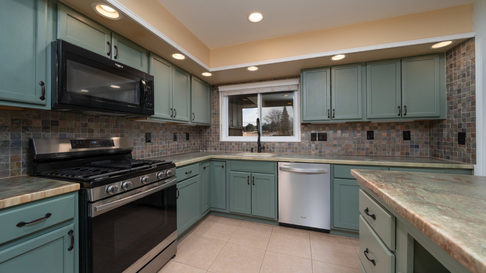 Charming Rancher in Highland Park property image