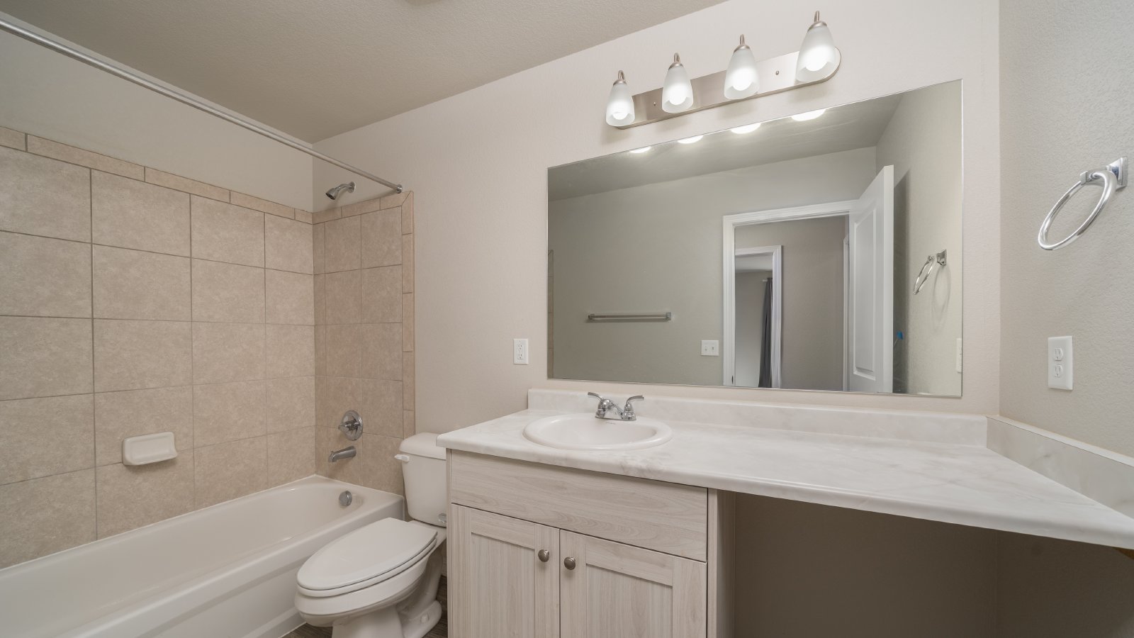 Beautiful Townhome located in the Townes at Woodmen Heights property image